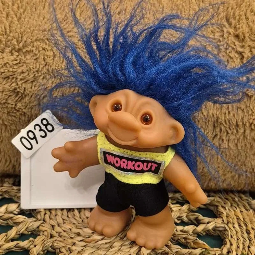 ✅2001 Playmates Totally Troll Susie S. Slim Series 2 Doll with Passport#️⃣0938